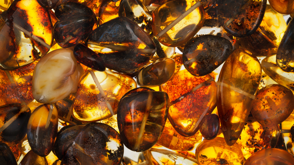 Amber Stone Spiritual Meaning,